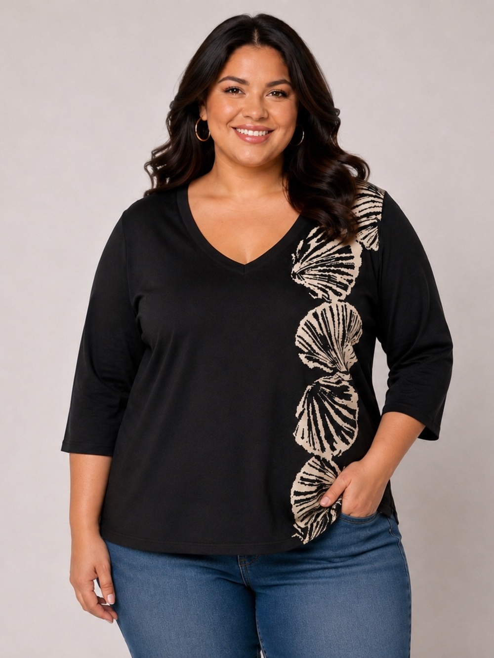 Denim & Co Black V-Neck Top with Cream Shell Print size 1x NEW